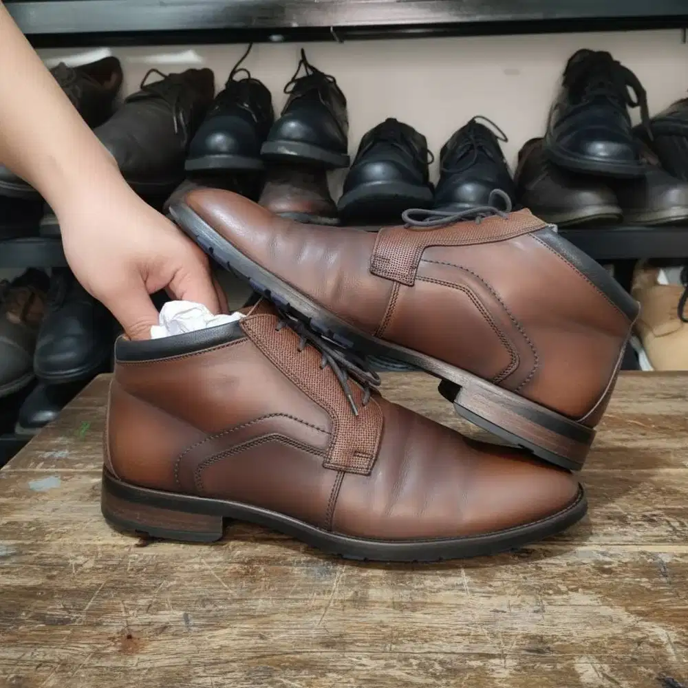 SEPATU KULIT PRIA - LLYOD ( 377 )