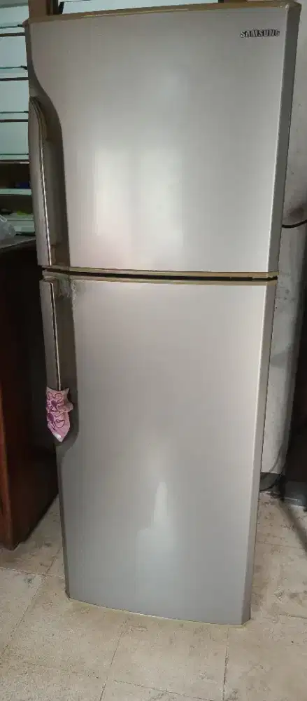 Kulkas Samsung 2 pintu