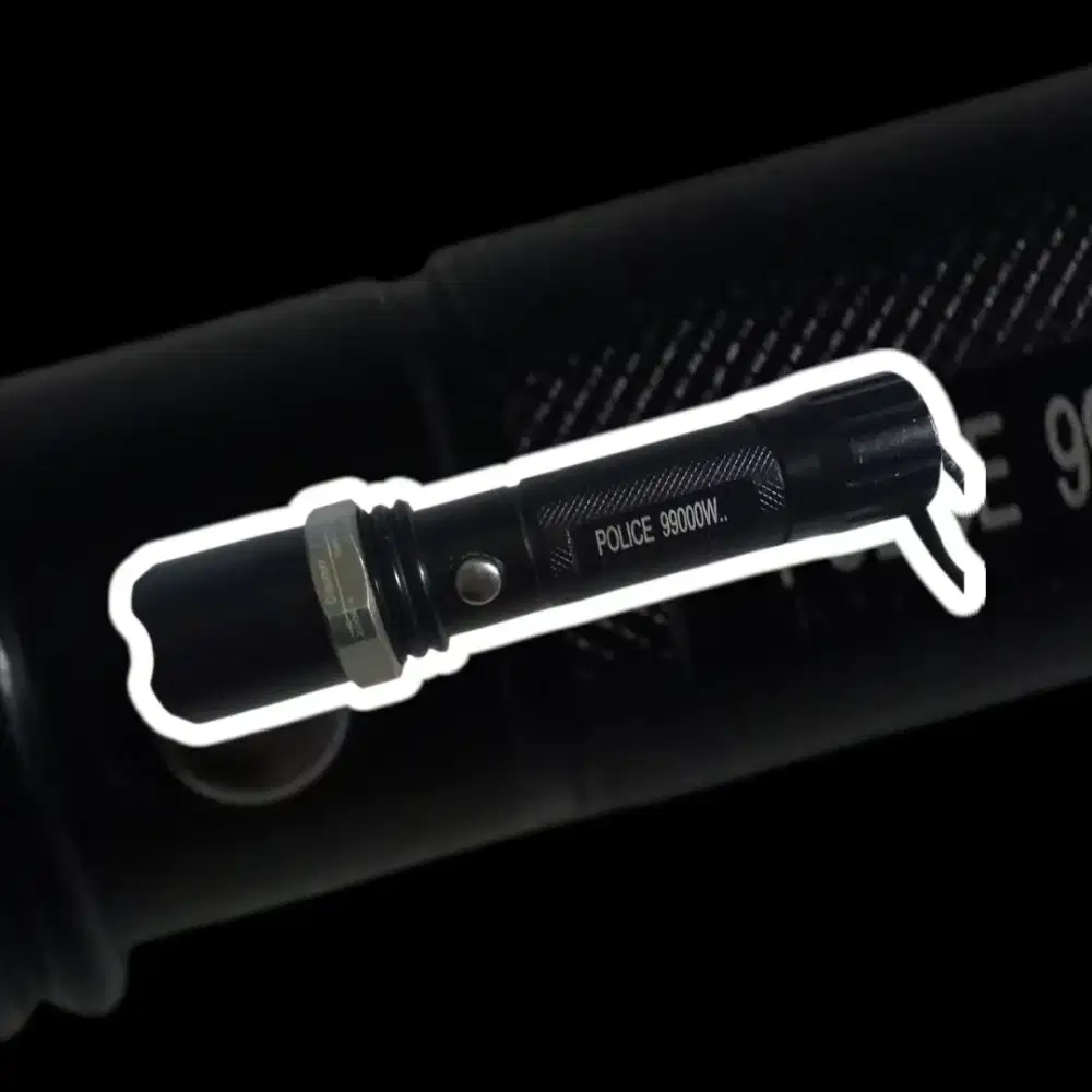 Senter polisi merk swat