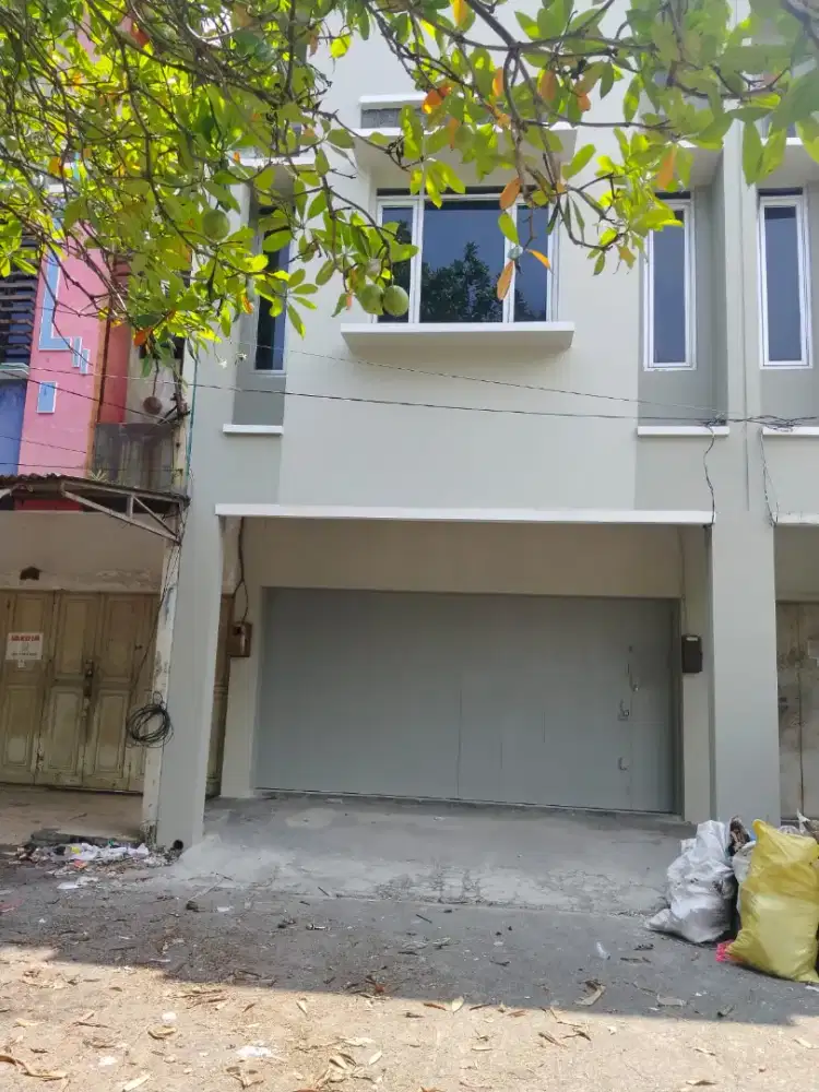 Ruko Siap huni Taman Holis Indah dekat Sekolah BPK Holis Bandung