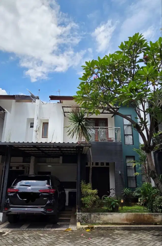 Rumah Semi Furnished Jatiwaringin Cempaka Residence – Dekat LRT & Tol