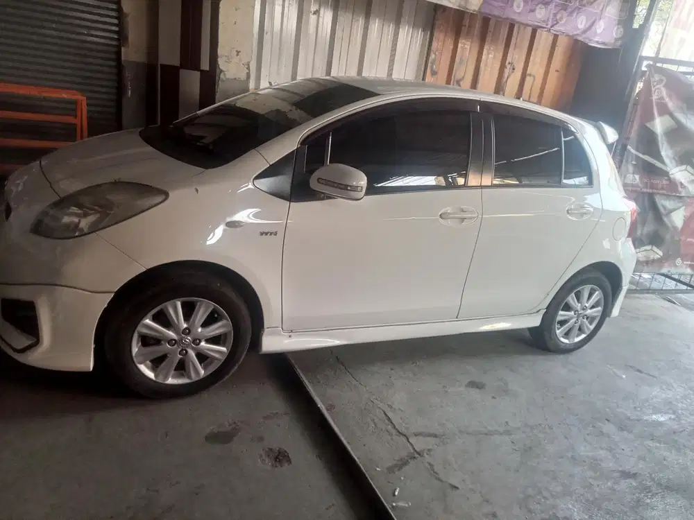 Toyota Yaris 2013 Bensin