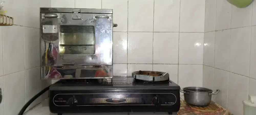 Kompor Gas Rinnai dan Oven Kue