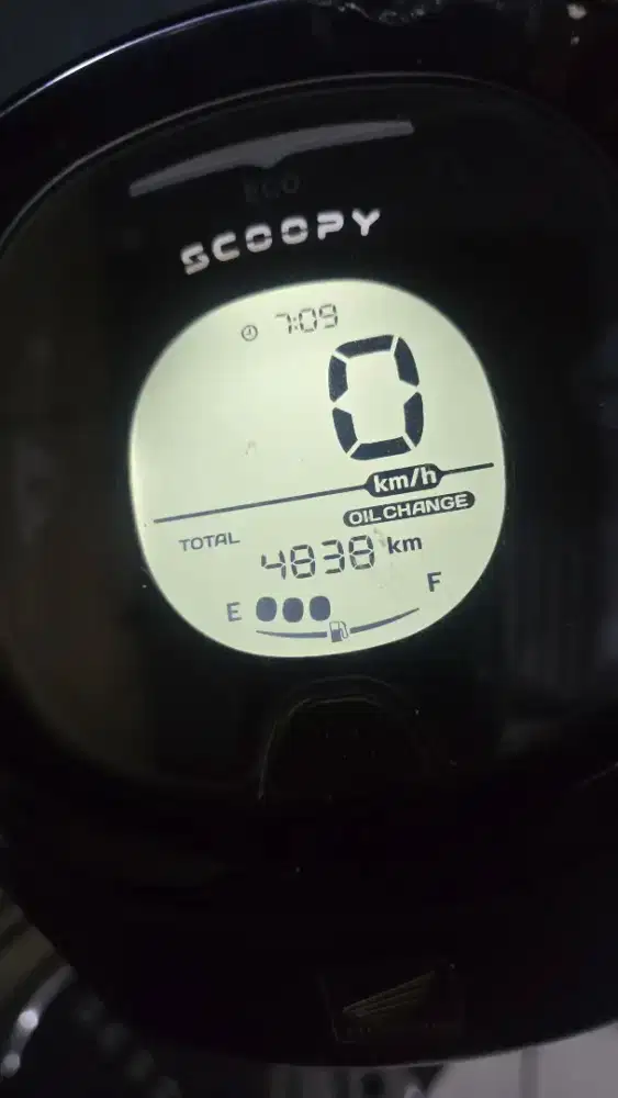 Jual scoopy tipe tertinggi hitam 2025 kilometer rendah