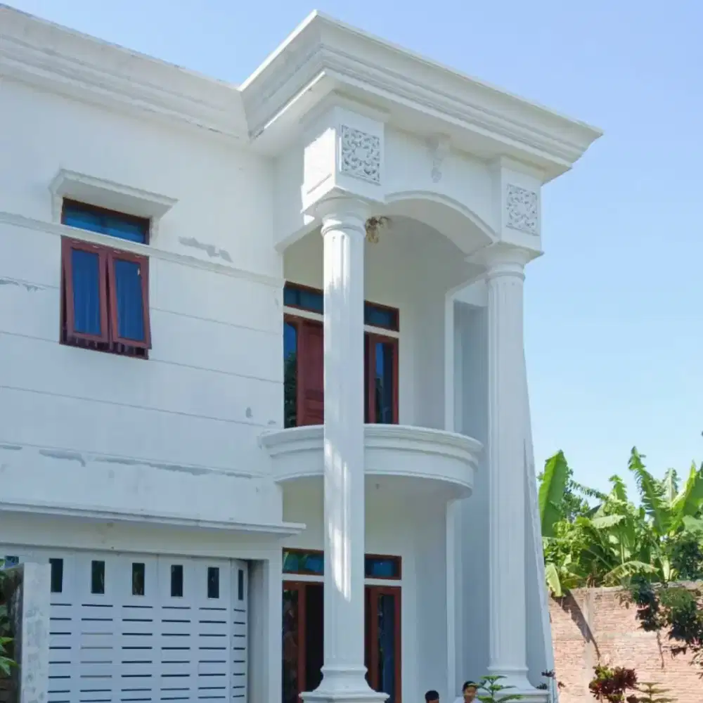 Rumah 2 lantai di jual,bonus railing tangga dan cat