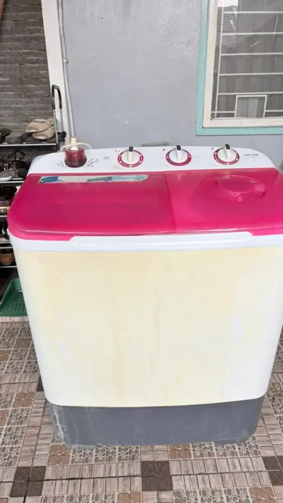 Mesin cuci 2 tabung