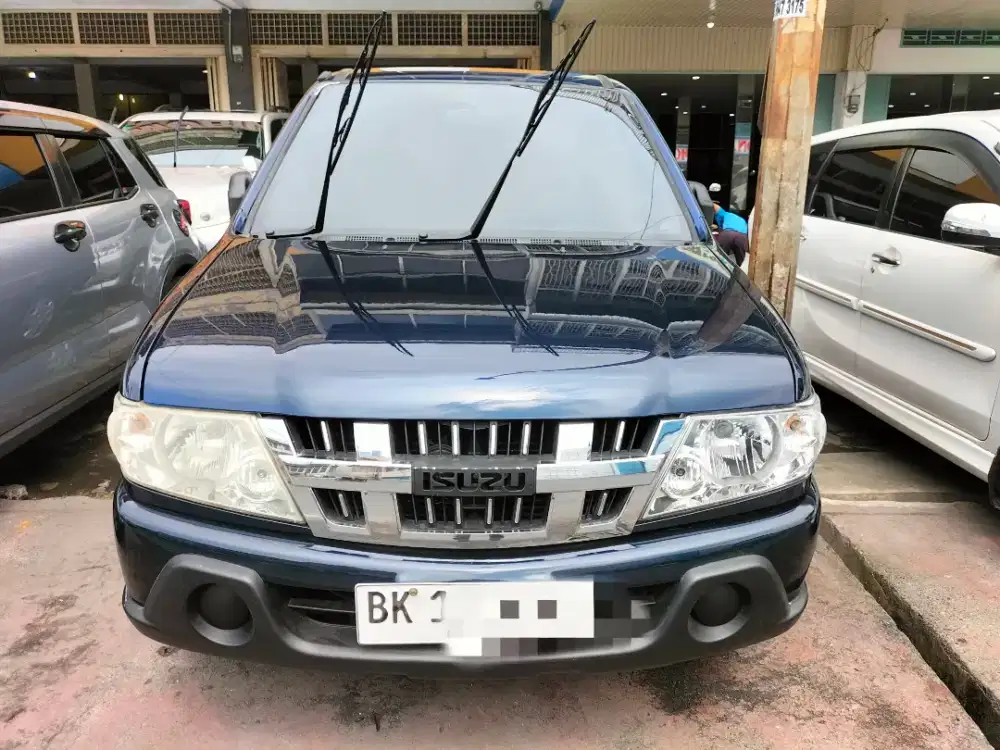 Isuzu Panther LM Smart 2006