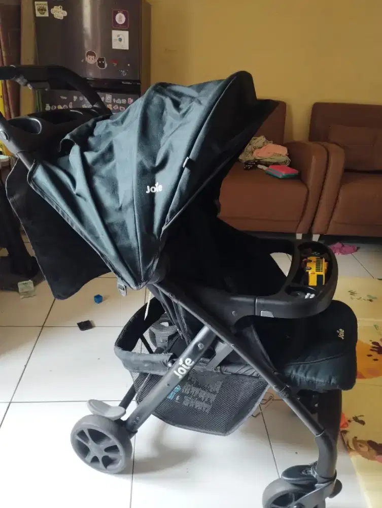 Dijual stroler Joie muze lx