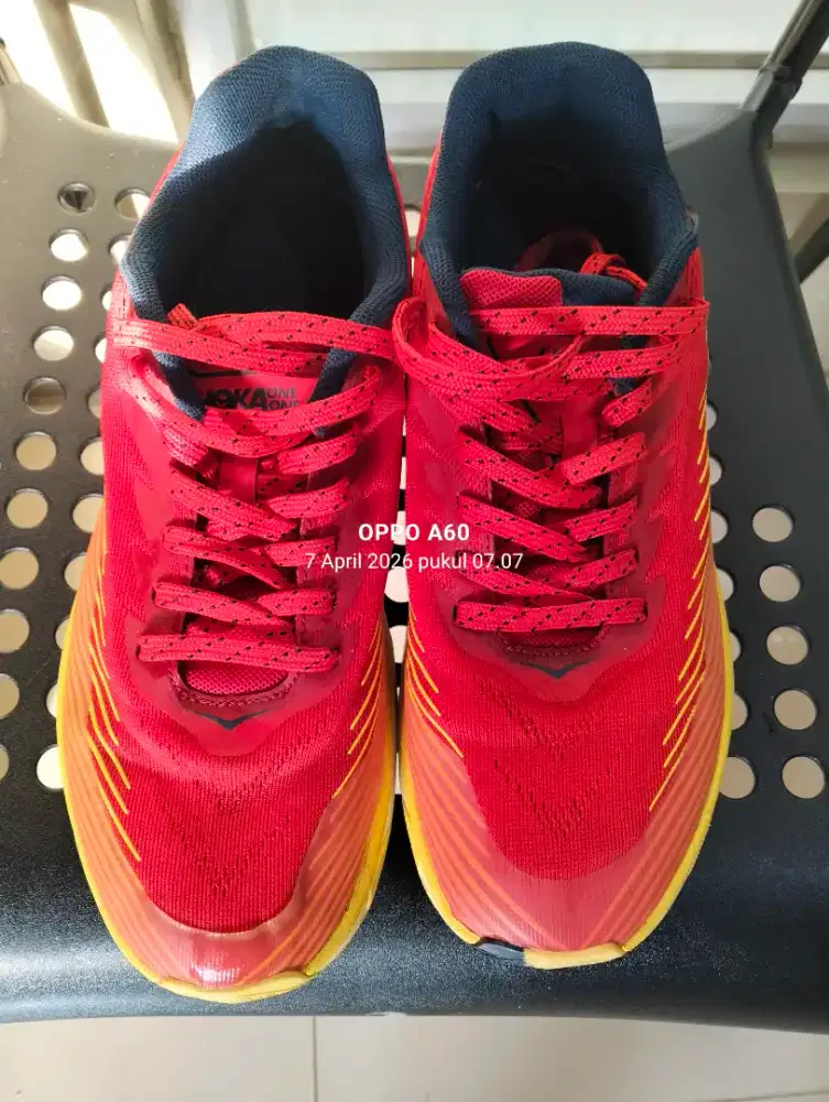 Sepatu Tracking Hoka Torrent 2