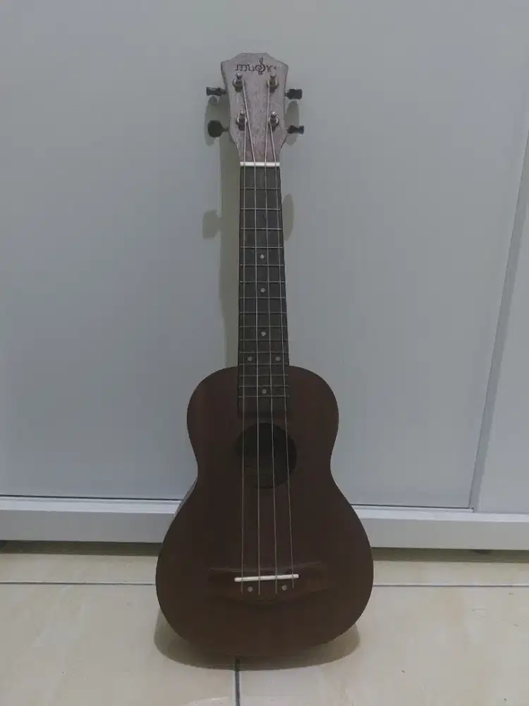 Ukulele Merk Music Model UK-21