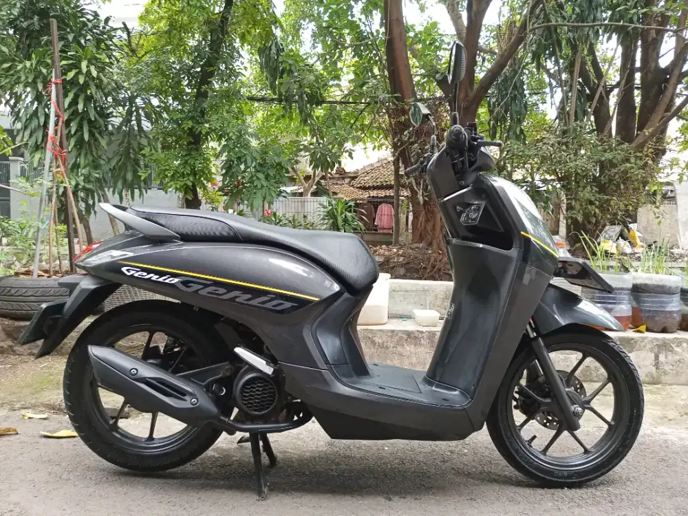 Mulus tidak ada baret orsinil Honda Genio tahun 2020