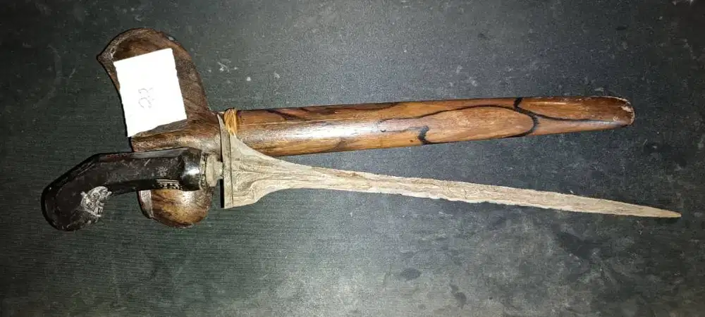 Keris nomor 22 Klasik Jawa – Sederhana, Antik & Siap Koleksi