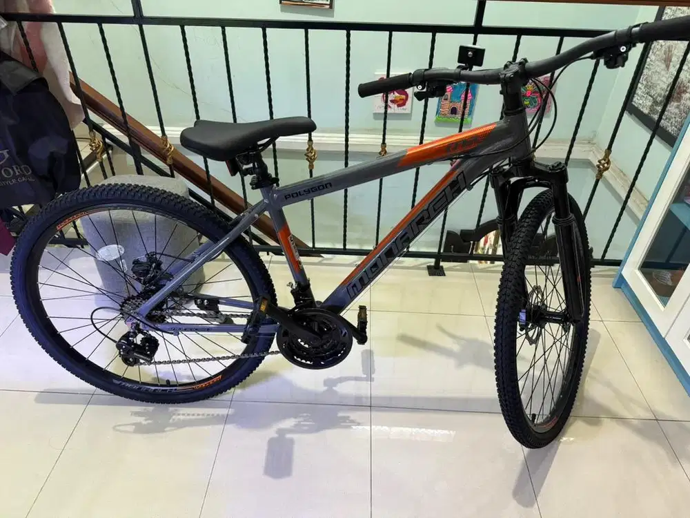 Polygon Monarch Hadiah Golf