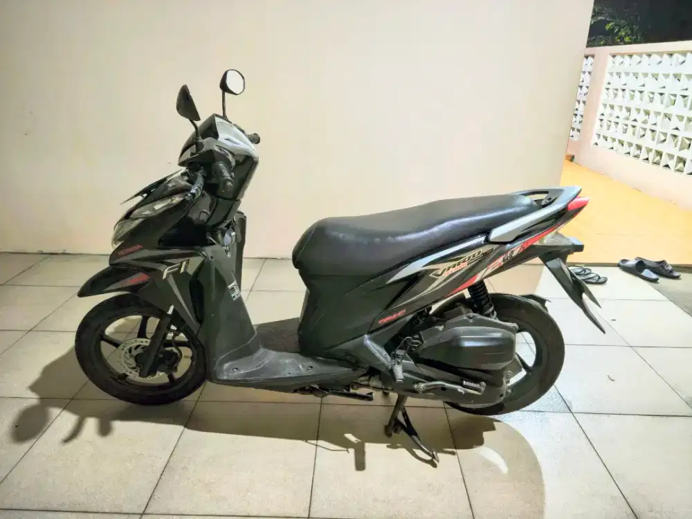 Honda Vario 125 tahun 2013 warna hitam