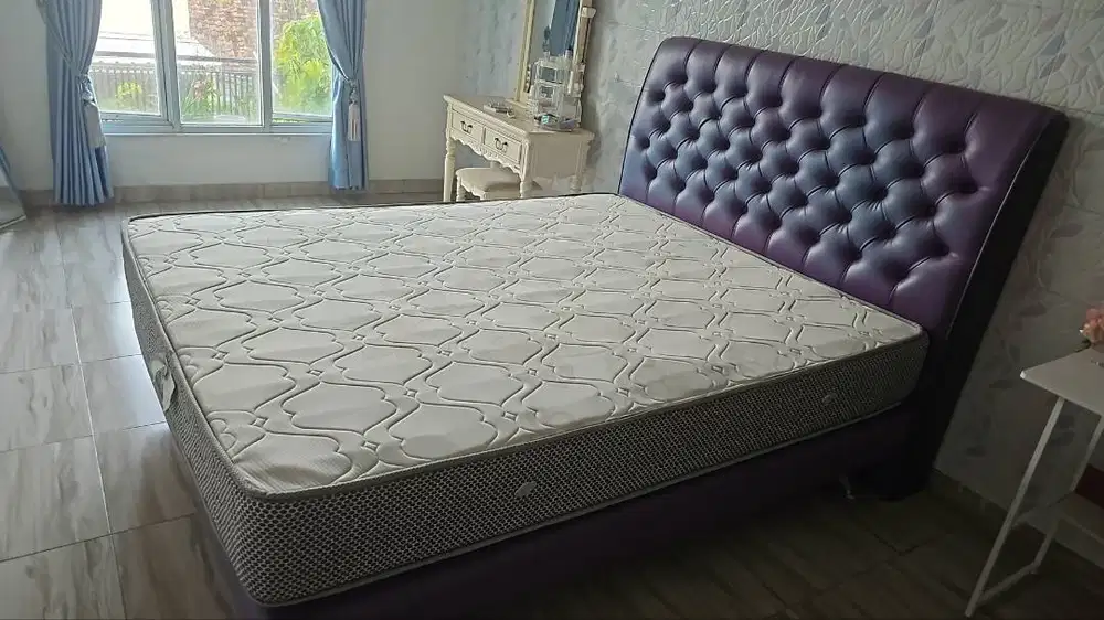 Jual Spring Bed beserta Dipan, mau pindah rumah.