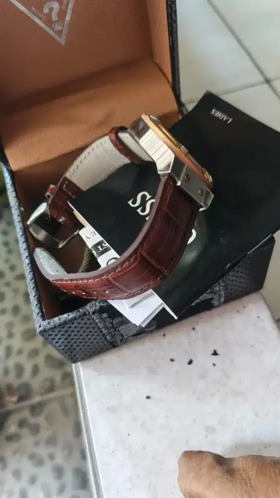 Jam GUESS Original Wanita Lengkap Preloves