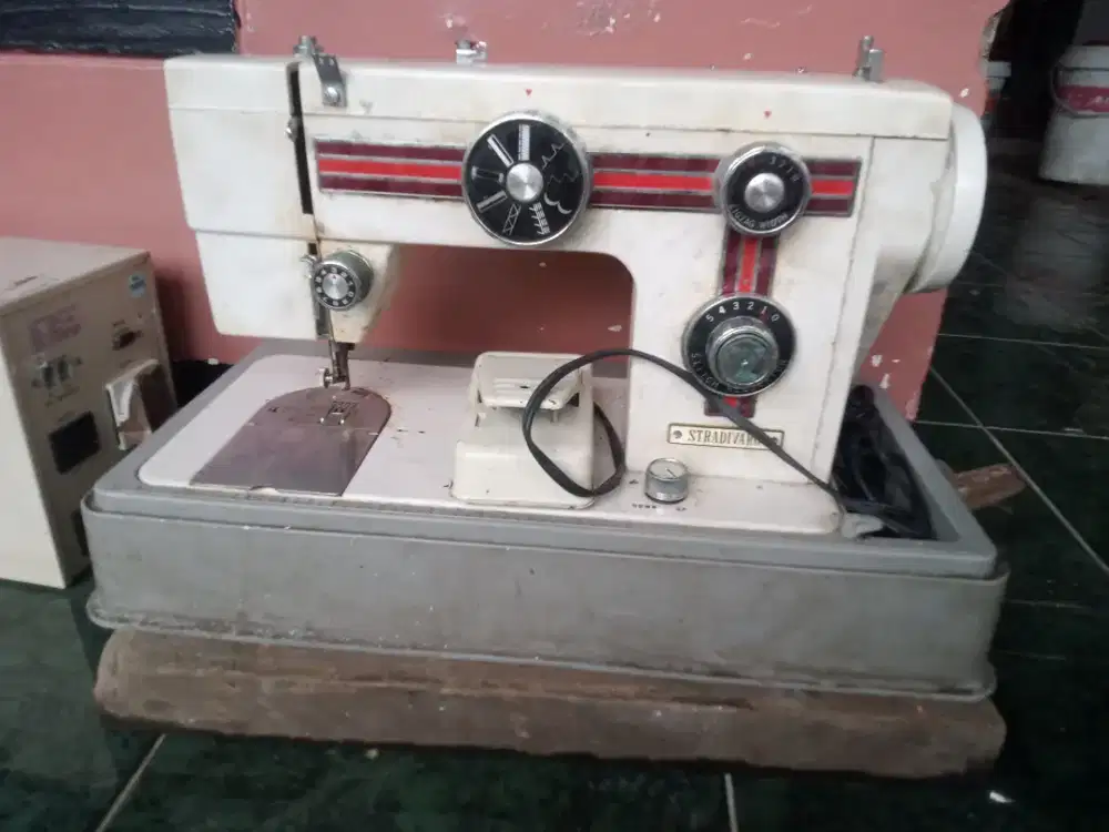 Mesin Jahit Portable