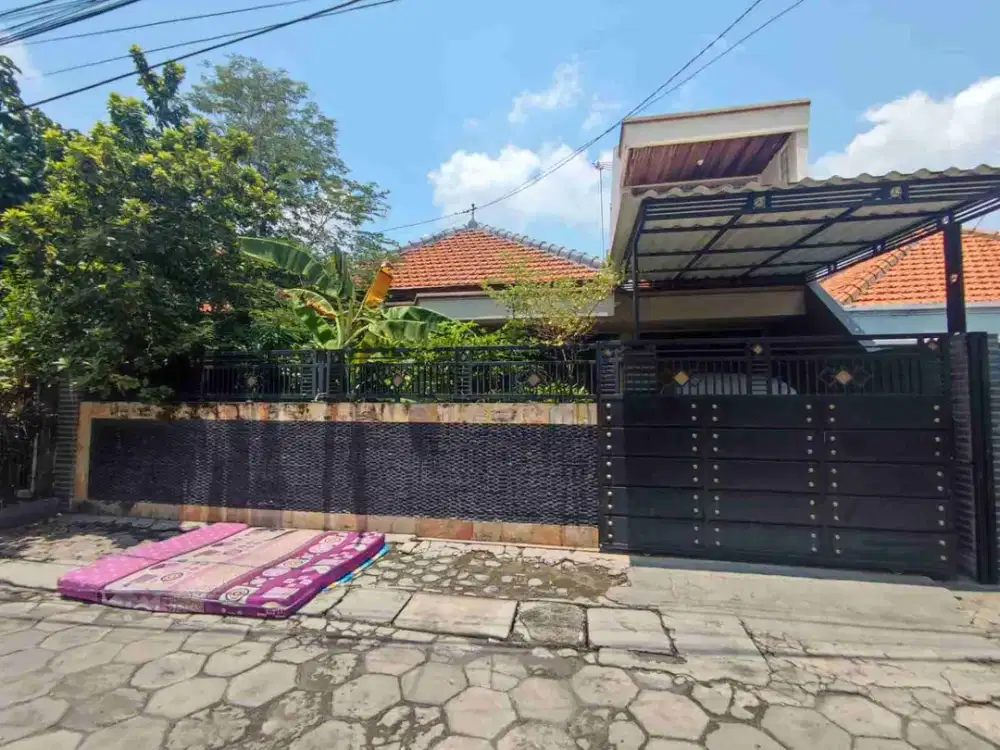 Dijual murah via lelang rumah di pacar kembang Tambaksari Surabaya