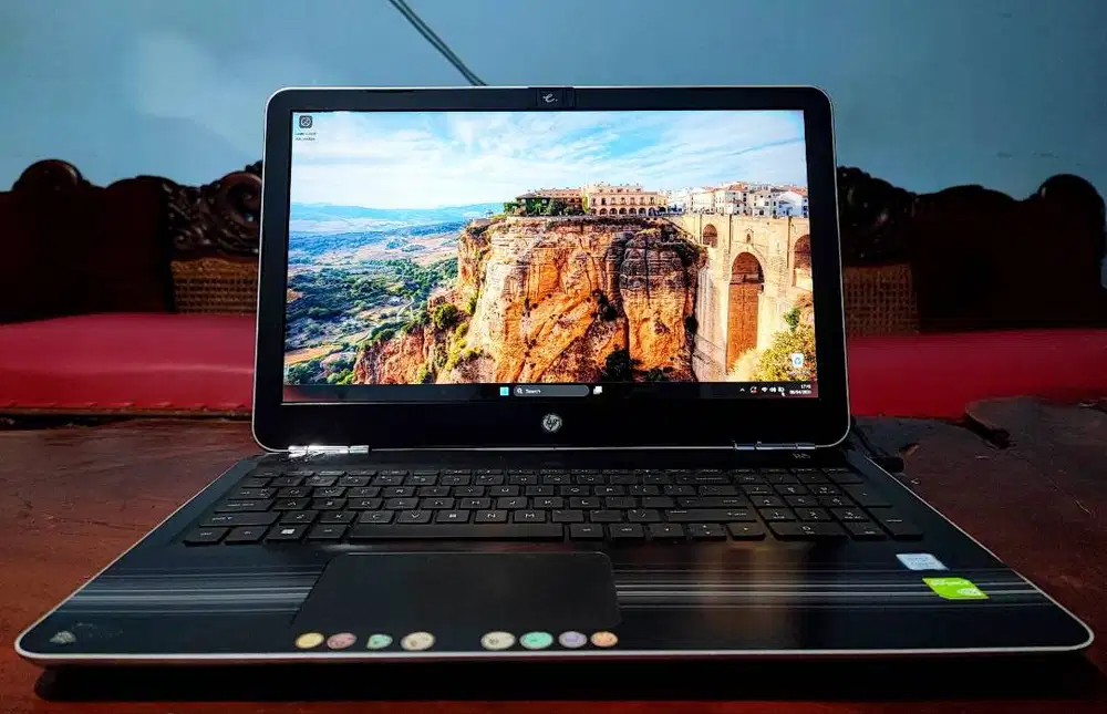 Laptop Gaming HP Intel Core i7 7th VGA Nvidia 940MX RAM 8GB SSD+HDD
