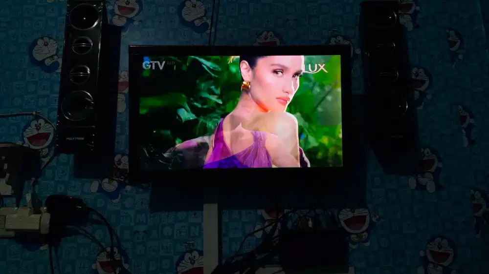 TV Polytron 24 Inch NoSmart Plus Set Box