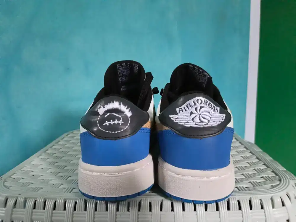 Sepatu Nike size 43/44