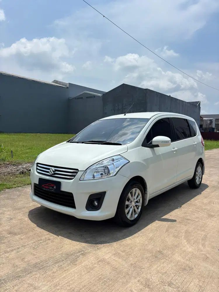 Suzuki Ertiga 1.4 GX 2014 Automatic ( Putih Metalik )