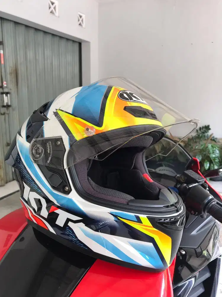Helm KYT TT Course