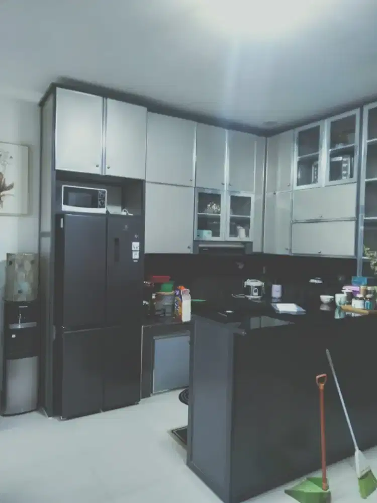 Jasa custom kitchen set alumunium