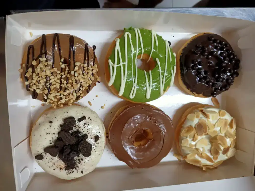 Dicari u/team Kasir dan Produksi. PRIA TIDAK MEROKOK.