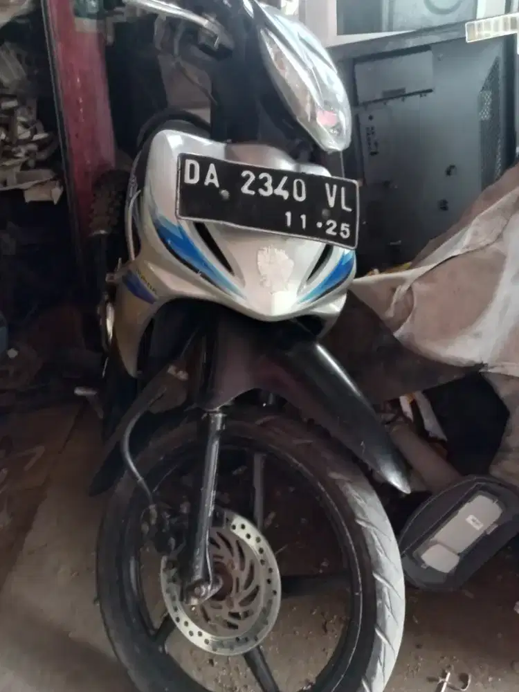 DIJUAL MOTOR REVO