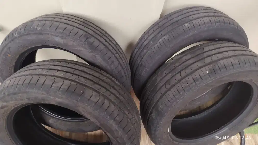 Ban 215/55/R17 ,baru jalan 542 km