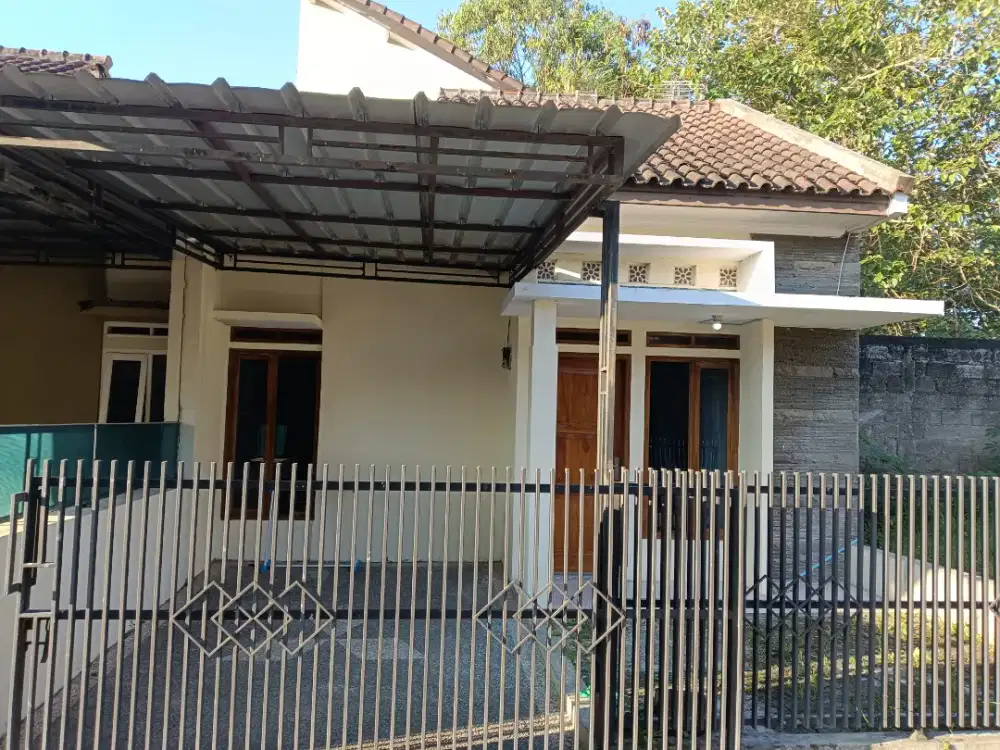 Disewakan rumah strategis dekat dengan kantor pemda kab garut.