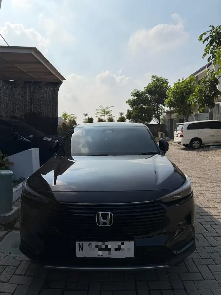 Honda HR-V 2024 Bensin Mobil HRV Low KM 2000an NIK 2025 Pajak Panjang