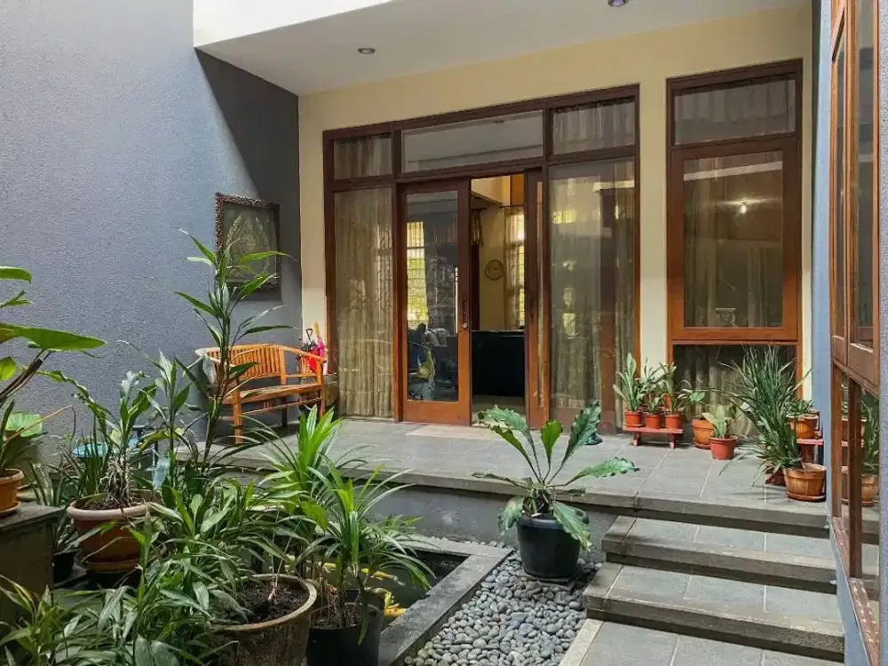 DIJUAL RUMAH lux MEWAH SIAP HUNI - POSISI HOOK DI TURANGGA, BANDUNG