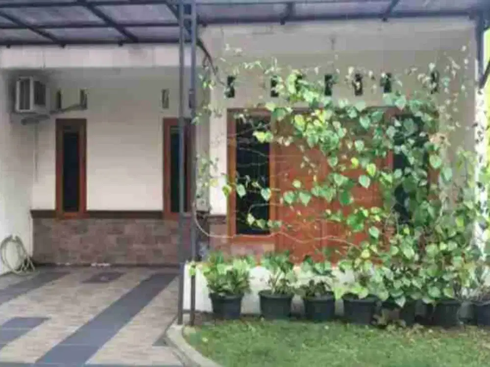 Rumah Jaticempaka Jatiwaringin | 10 Menit Stasiun LRT