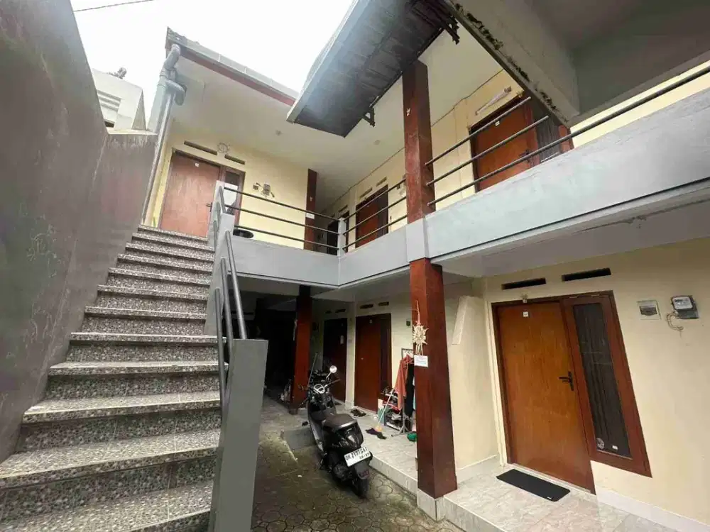 Jual Bangunan Koskosan 2lt Jumlah 10kamar Full Penghuni Lokasi Jl Cekomaria Denpasar Utara