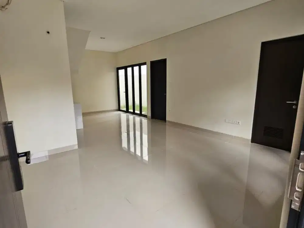 Rumah Dekat Kawasan Pendidikan, Mall, Pasar Modern & Akses Tol di Waterfront Cluster Cedar Modernland Tangerang