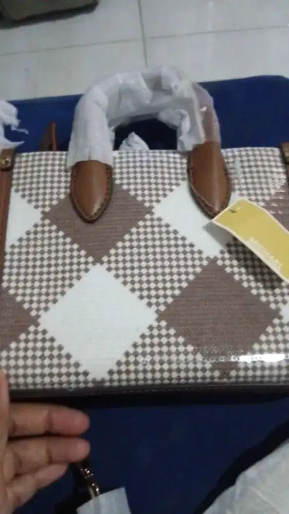 Michael Kors Mirella XS Sequined Crossbody