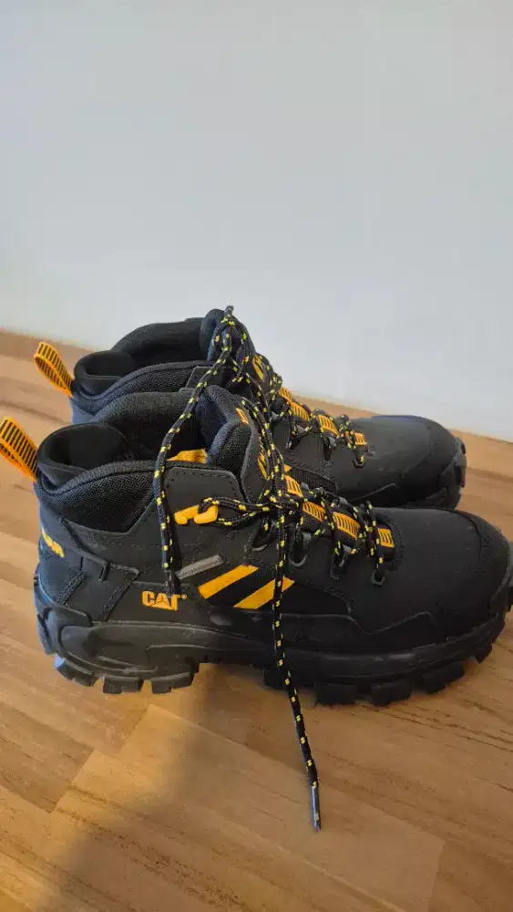 WTS Sepatu Safety Caterpillar Invader Mid Vent WP NM CT