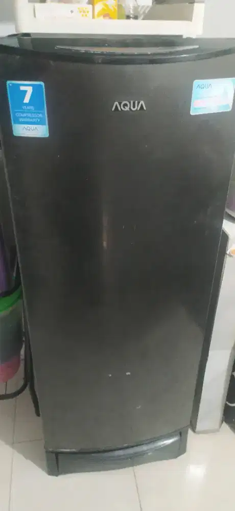 Dijual kulkas aqua 1 pintu