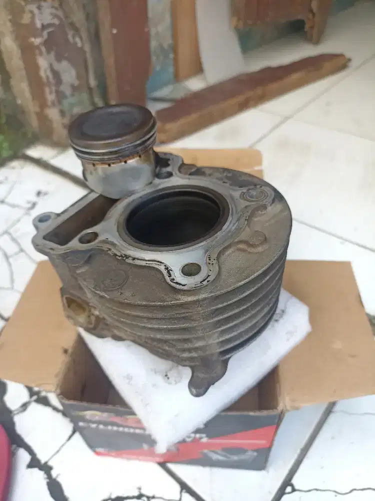 Blok seher dan piston set tanpa packing