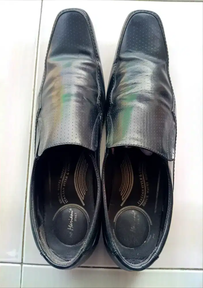 SEPATU GINO MARIANI  ORI Size 43 Like New