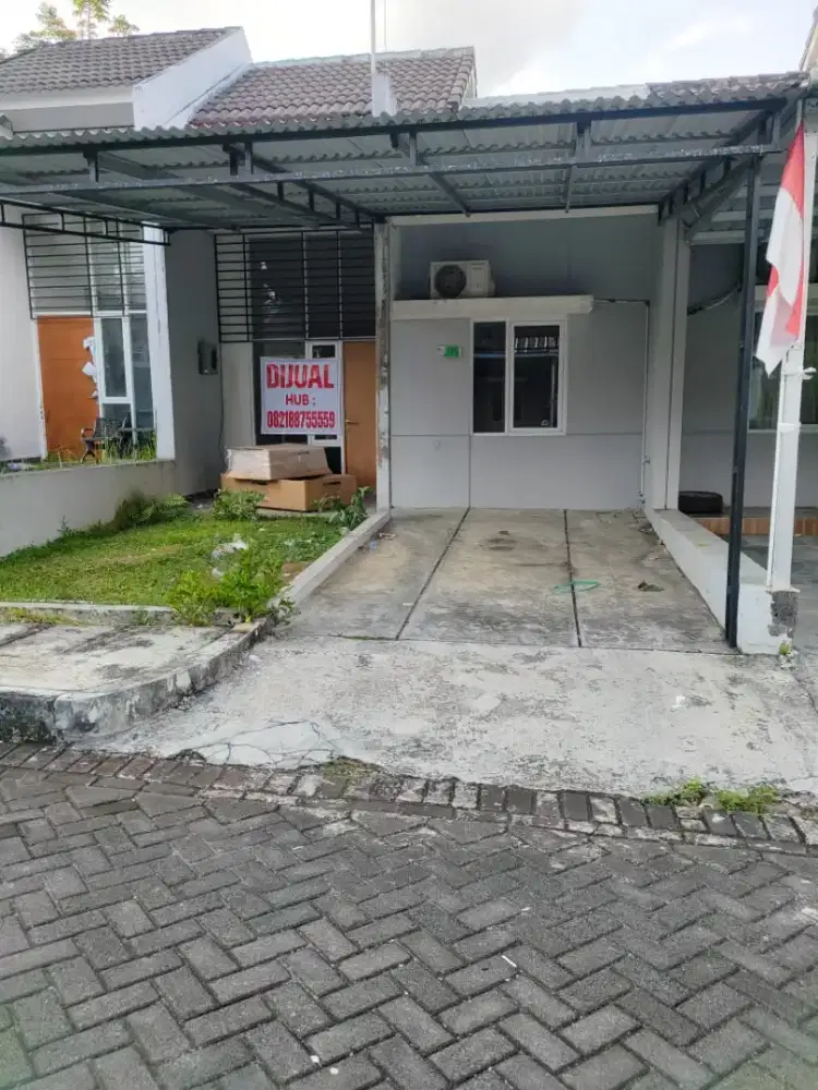Dijual rumah di Grand kawanua