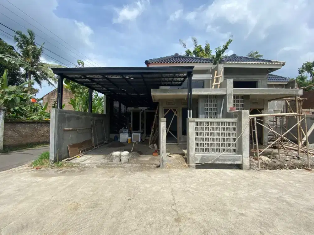 CUMA 4 MENIT KE PASAR GODEAN! Rumah Strategis Harga Nego