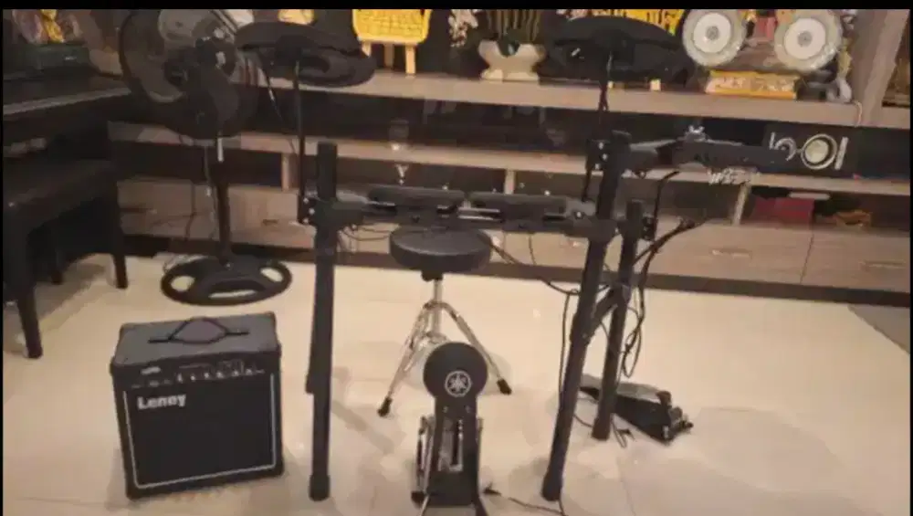 Drum Elektrik Yamaha DTX 452k, kursi drum, speaker monitor, nego tipis
