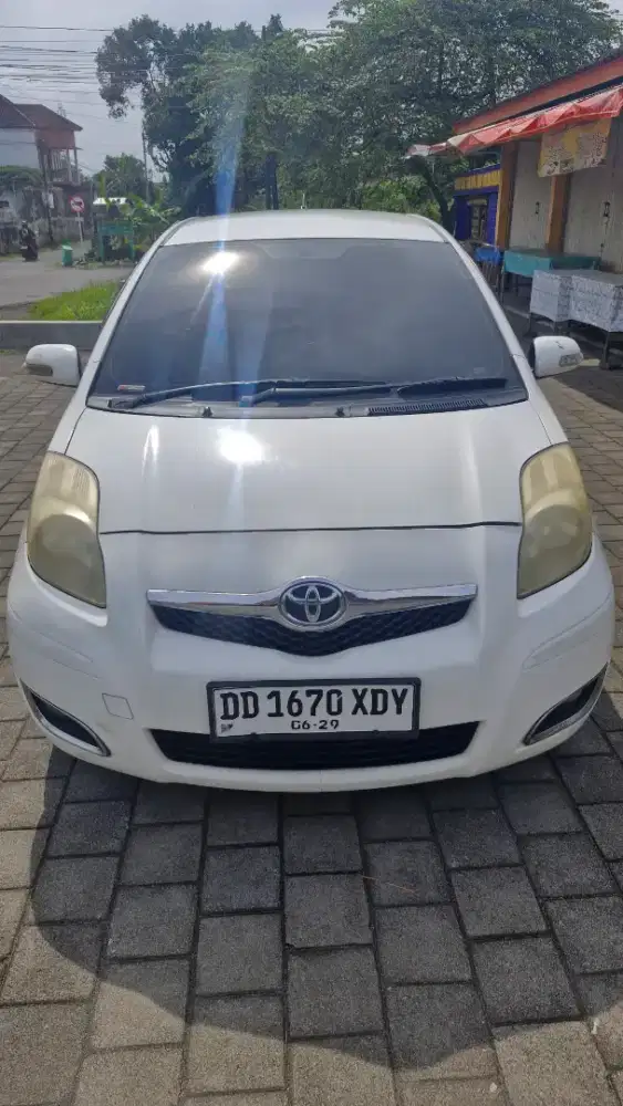 Dijual cepat Toyota Yaris 2010 AT - Type J
