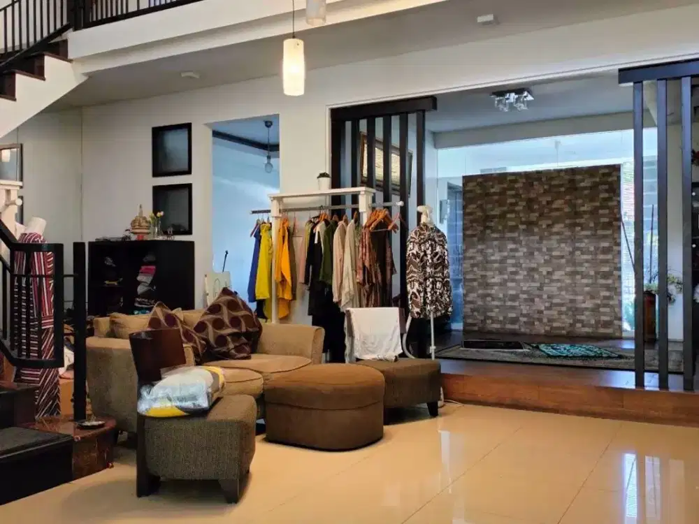 Rumah Mewah siap huni 7 Kamar di Tengah Kota Turangga BANDUNG – Turun Harga ke 5,3 M (Nego!)