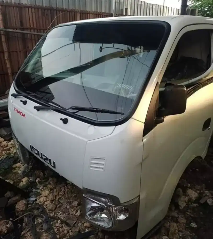 Kabin Isuzu Traga copotan osisinil