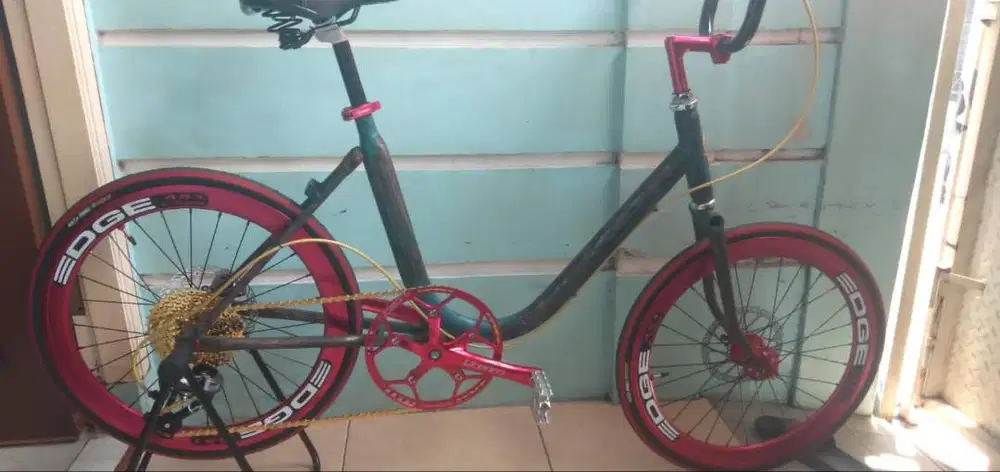 SEPEDA MINION DIJUAL