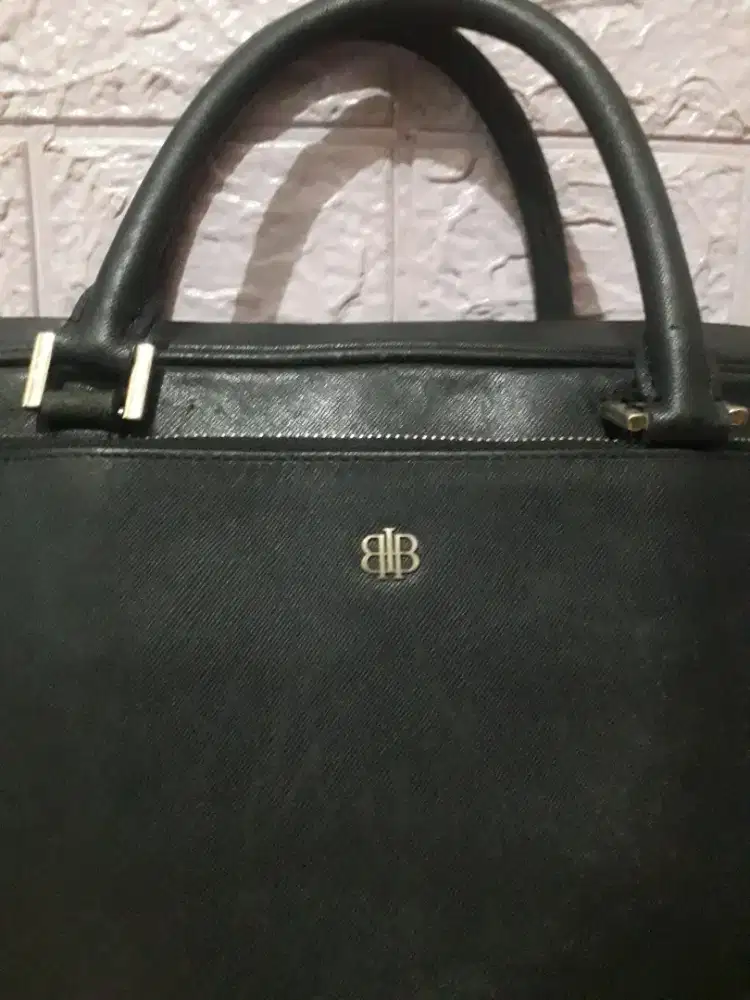 Di jual karna sudah tidak dipakai lagi biar gak di HISAB juga